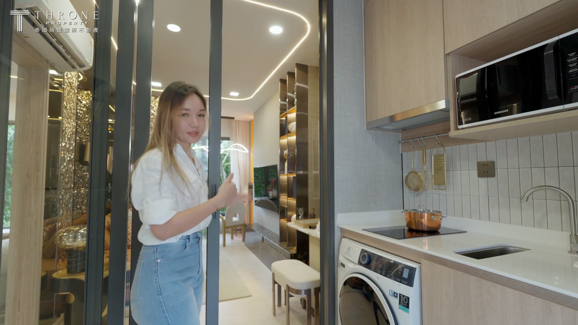 AP Thai — Life Charoennakhon Sathorn Cinematic Real Estate Video