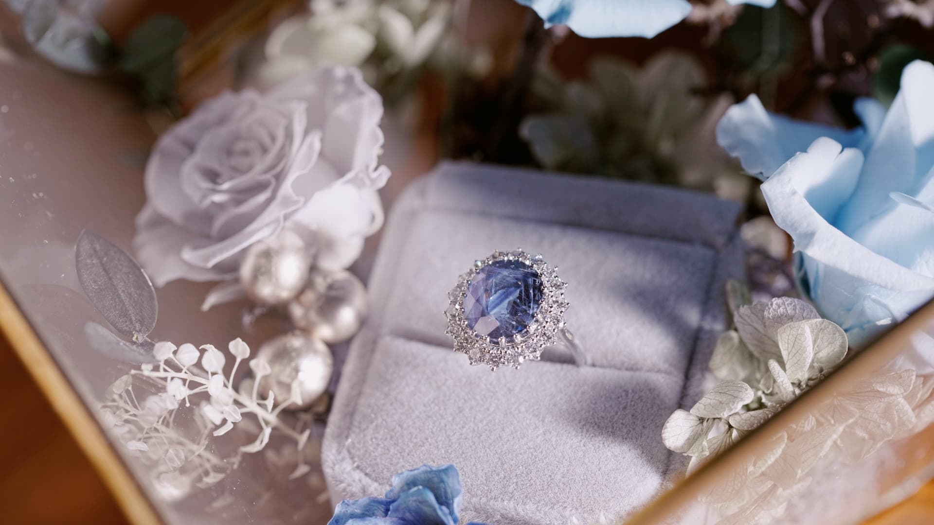 Twilight Studio — "Zhanlan" Ring 3D Compositing Commercial