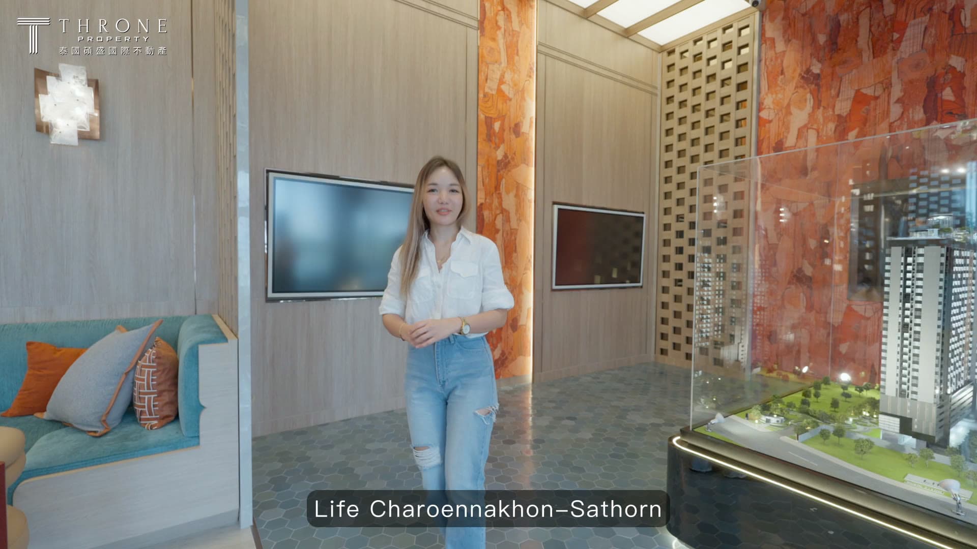 AP Thai — Life Charoennakhon Sathorn Cinematic Real Estate Video