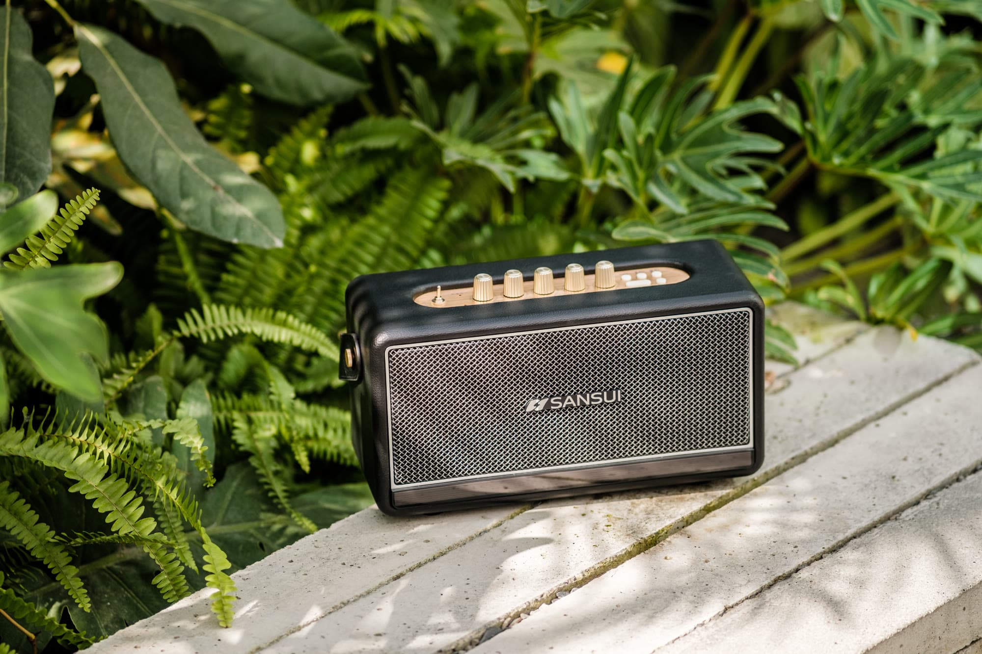 SANSUI Soul of Sound Bluetooth Speaker — Product Photography